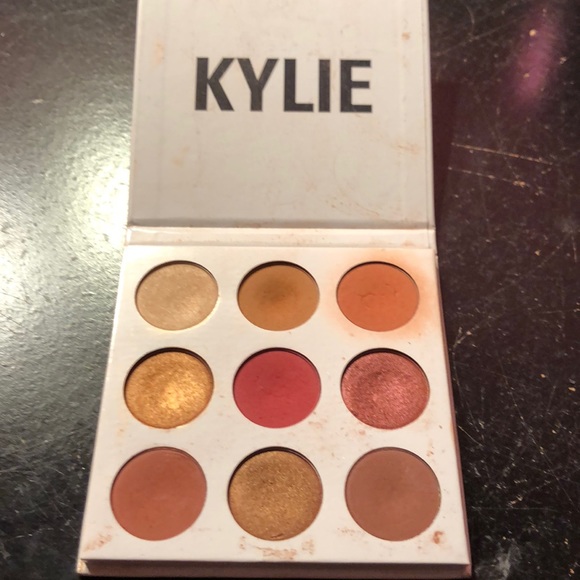 USED KYLIE COSMETICS BURGUNDY PALETTE - Picture 2 of 2